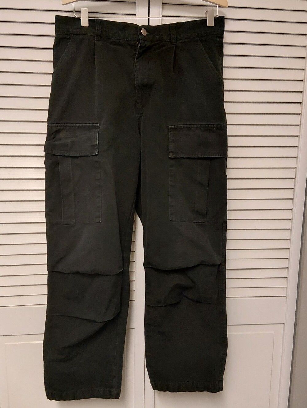 Carhartt Wip Black Utility Cargo Pants with Pocket Flaps